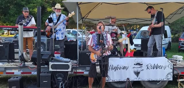 Highway Robbery Moose Lodge New Years Eve Bash!