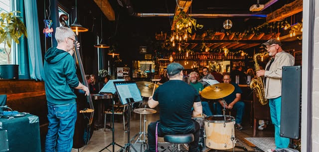 Friday Night Jazz with MoJazz!