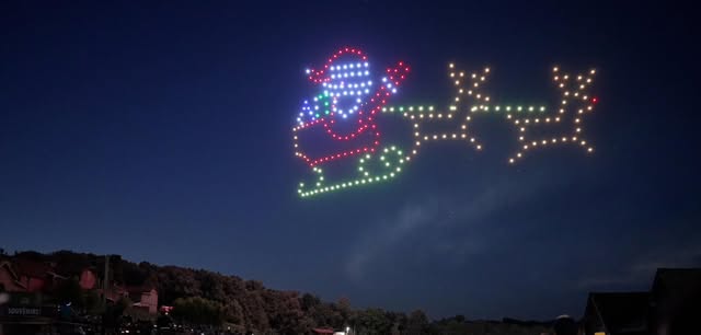 Winter Lodge at Peaks Lounge - Drone Show Viewing